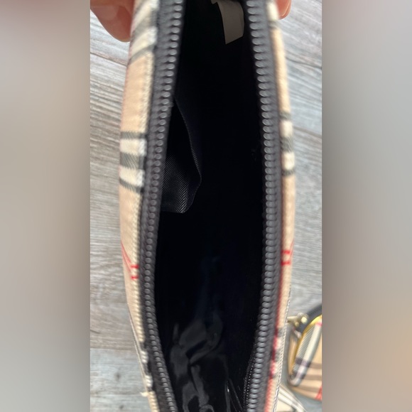 Burberry design knockoff small purse. New condition w/o tags. - Picture 9 of 10